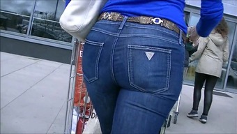 tight jeans milf candid butt amateur