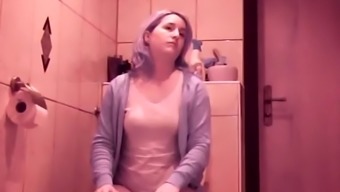 spy shower pissing toilet pussy bathroom