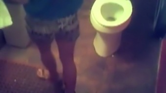 wet hidden cam hidden pissing toilet pussy female ejaculation