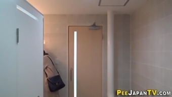 high definition hidden cam hidden cam japanese voyeur teen (18+) pissing pussy asian