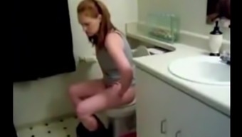 teen amateur german amateur hidden cam voyeur toilet amateur