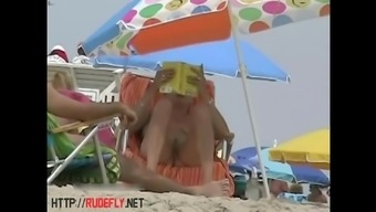 play high definition candid voyeur teen (18+) public beach ass
