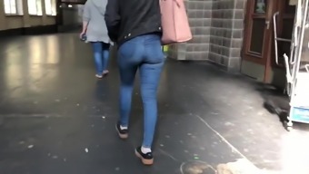 teen amateur jeans high definition voyeur outdoor pantyhose teen (18+) amateur ass