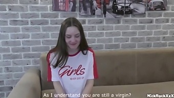 vagina kiss teen (18+) blowjob
