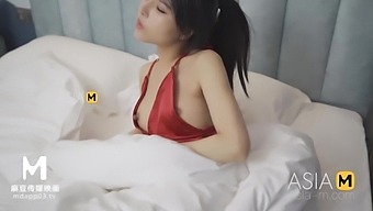 lingerie gape chinese cunnilingus shower stockings wife shaved asian close up cumshot